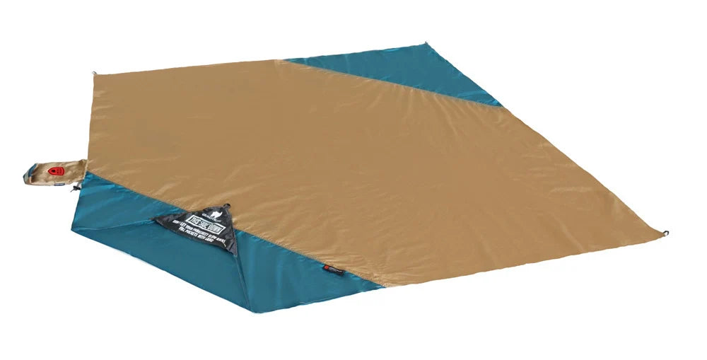 Grand Trunk Double Parasheet Beach Blanket